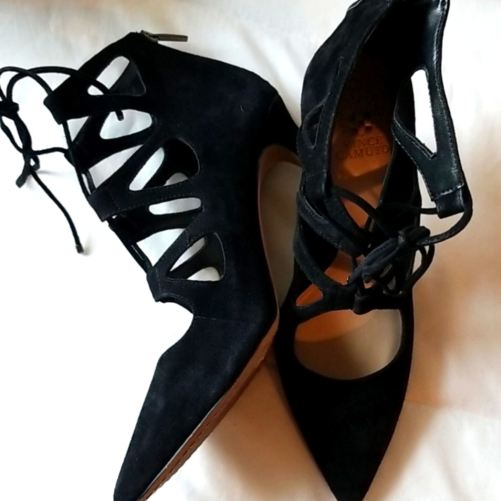 Vince Camuto Black Crisscross Tie Pump